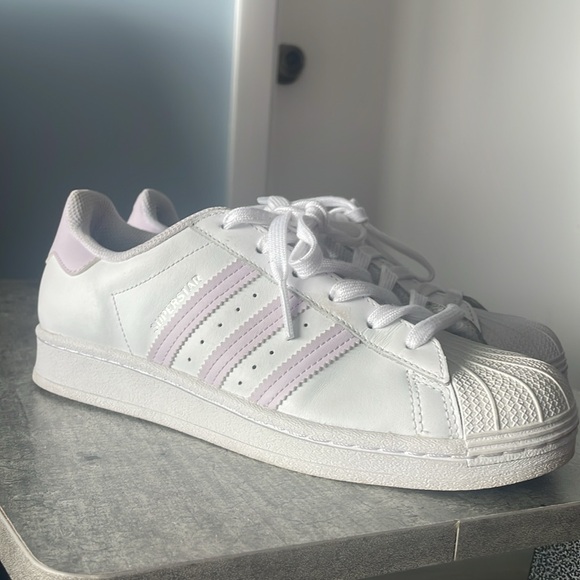 White and lilac Adidas superstars ⭐️ - Picture 2 of 3